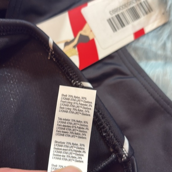 NWT SPANX Flirty Skirted Swim Bottom in Black Geo Sz 10 - Picture 9 of 10